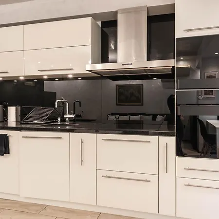 Апартамент Aquamarine 2